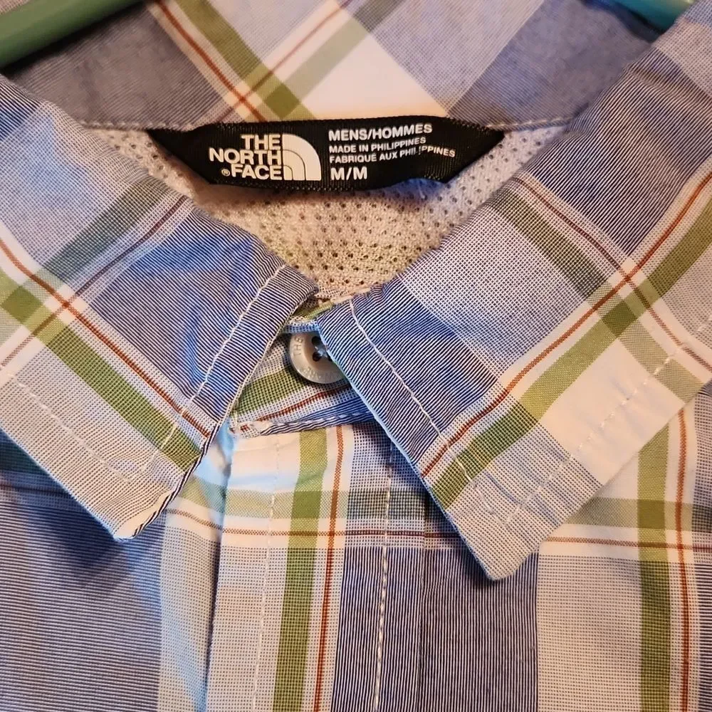 North Face Traverse Button Down Vented Outdoor Shirt Medium Blue & White Plaid